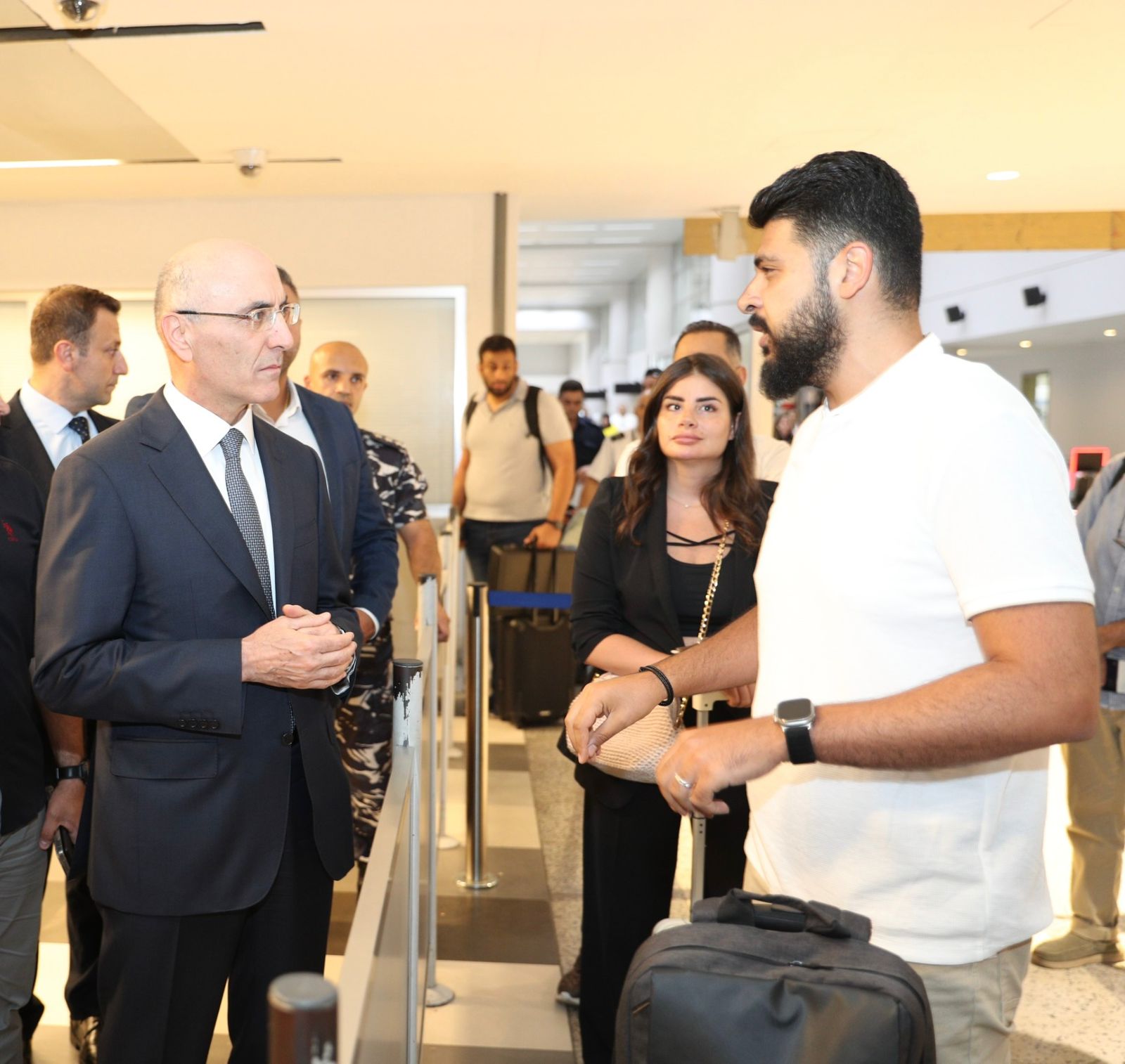 الحجار في المطار لتأمين افضل الخدمات للمواطنين والزوار