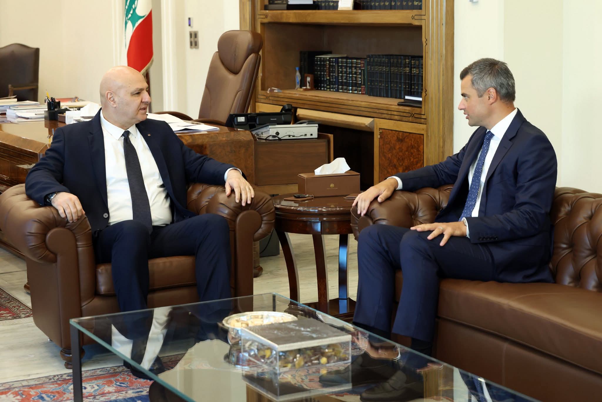 فرنجية:الرئيس عون يؤدي دوره كرئيس لكل اللبنانيين