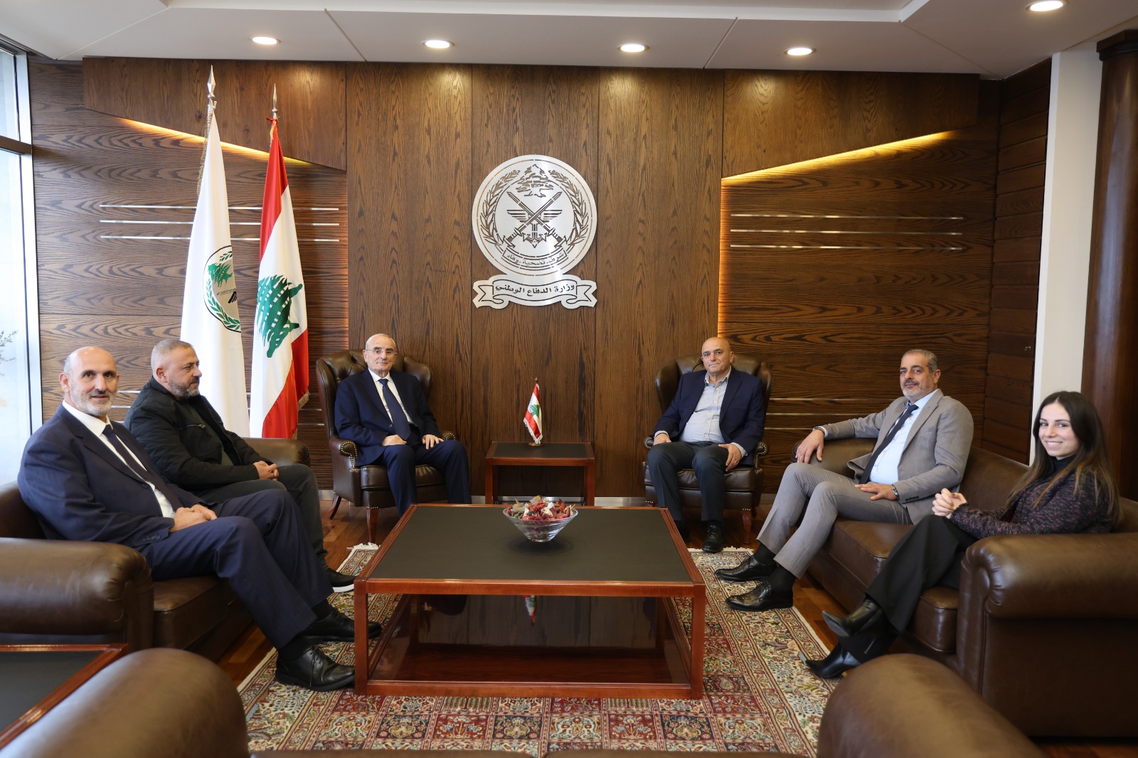 استقبالات وزير الدفاع الوطني