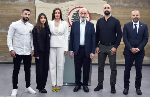 جعجع التقى أبناء الشهيدين بيار وفلافيا معوض.