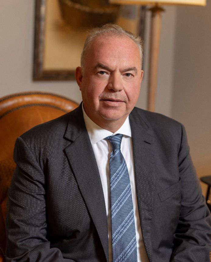 وزير الاتصالات : مسؤوليتنا ليست في إدارة الحرب بل العمل على إنهائها.