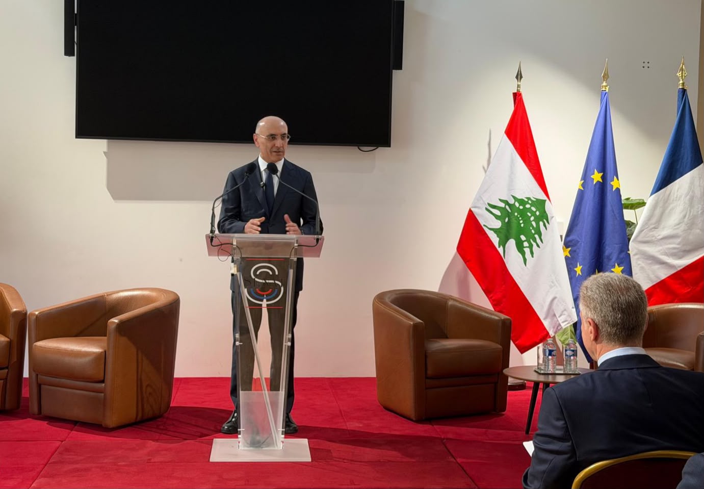 وزير الداخلية في باريس مشاركا في مؤتمر التضامن من اجل لبنان