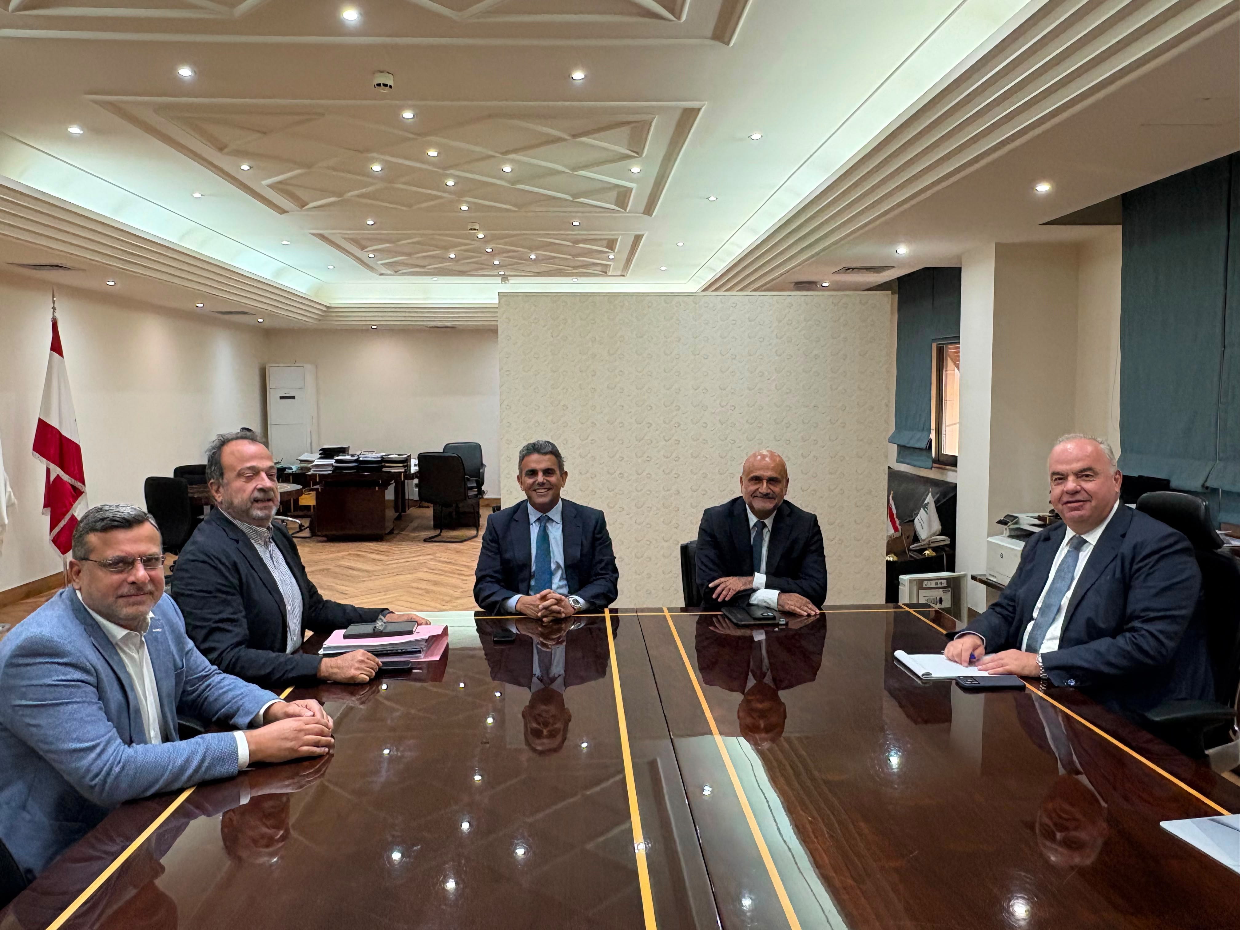 وزير الاتصالات بحث مع أبي رميا وحواط شؤون الاتصالات في جبيل وسبل تحسينها.