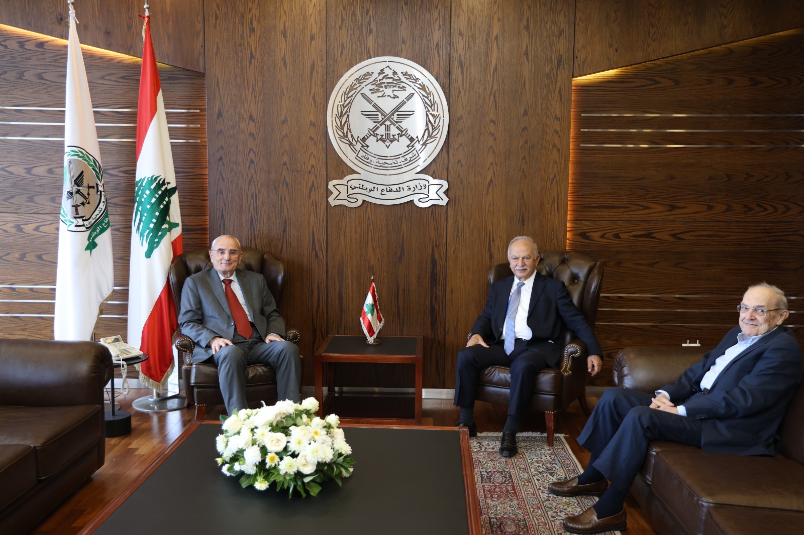 وزير الدفاع الوطني استقبل جبر وأبي عقل